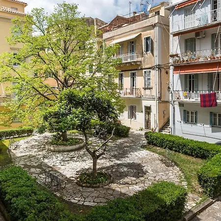 Lorenzo Mavili Apartment *